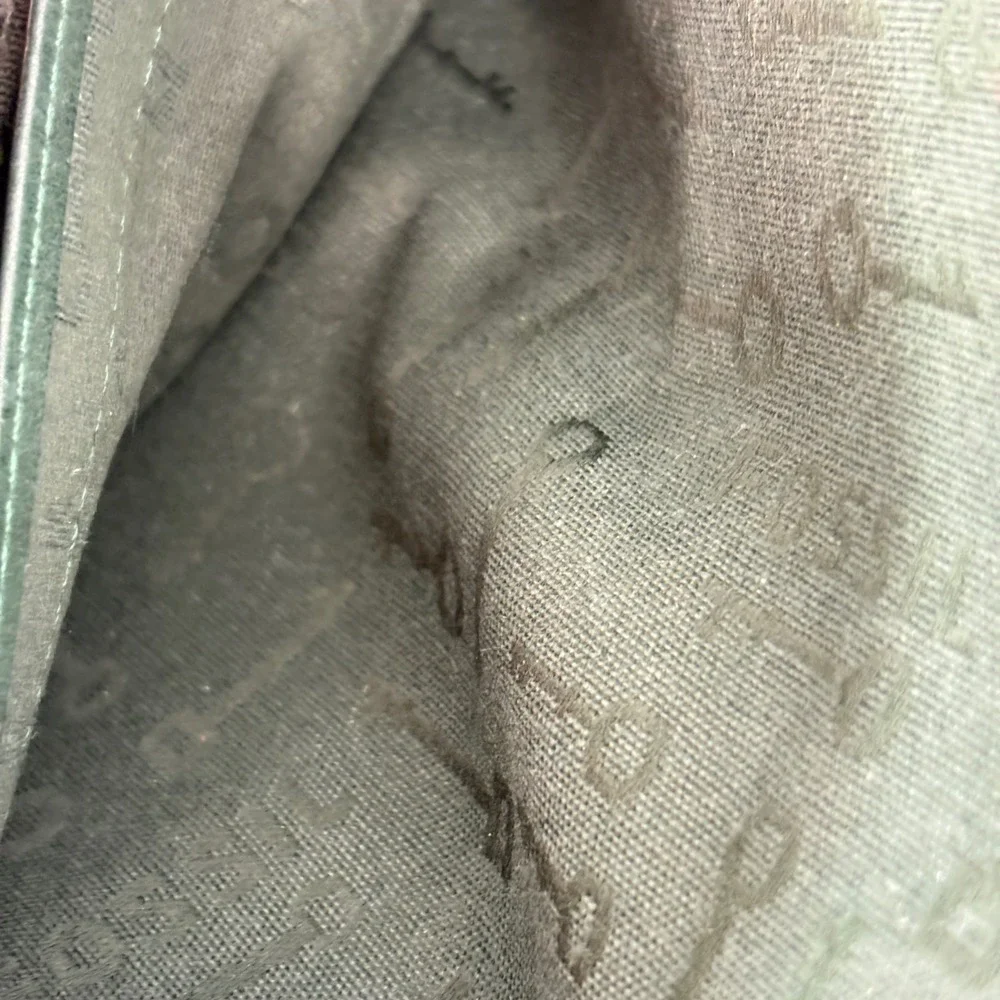 Fossil long live